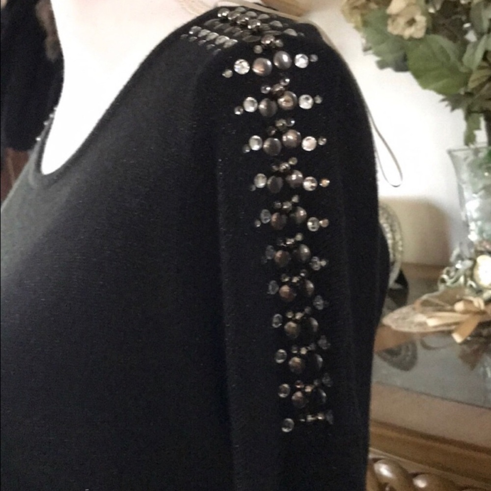 NEW TOP - Picture 6 of 6